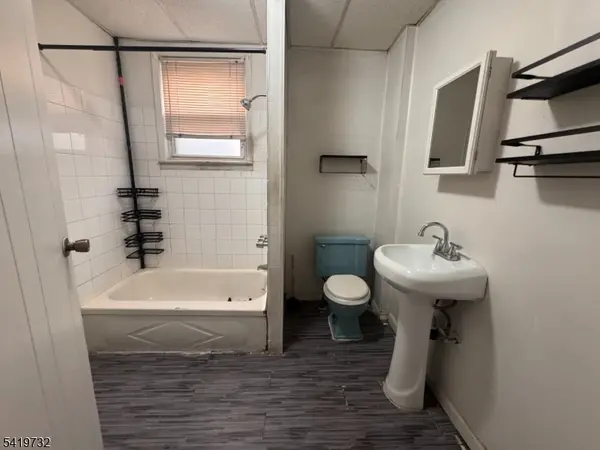 321 S 5Th St, Elizabeth City, NJ 07206