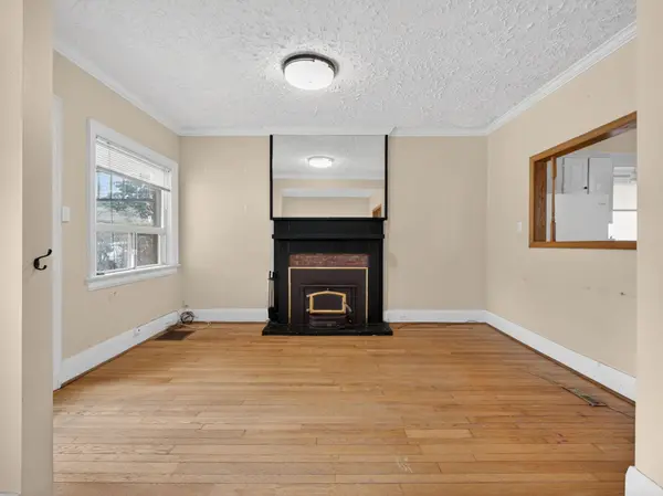 78 Burndale AVE, Toronto C07, ON M2N 1S7