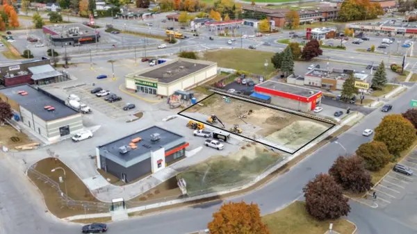 7721 Kent BLVD #B, Brockville, ON K6G 3V7