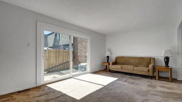 890 Cahill DR W #46, Hunt Club - Windsor Park Village And Area, ON K1V 9A4