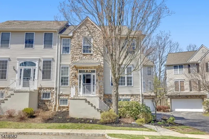 140 Arrowgate Dr, Randolph Twp., NJ 07869