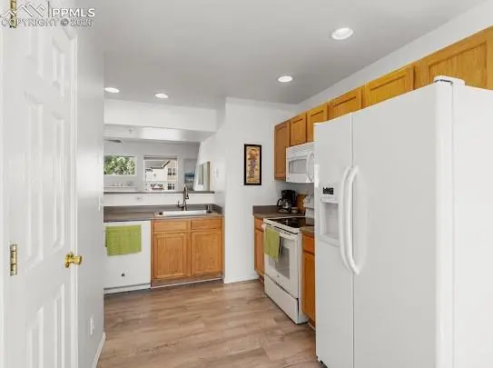 74 Vale CIR, Palmer Lake, CO 80133