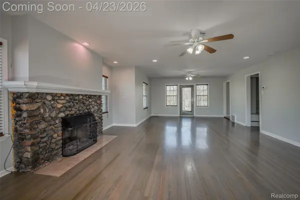 39936 Warren RD, Canton Charter Township, MI 48187