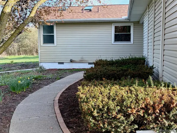 7828 Fosdick RD, Pittsfield Charter Township, MI 48176