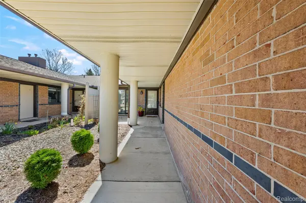 985 Wexford WAY #34, Rochester Hills, MI 48307