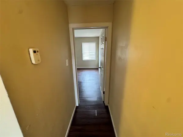 3785 12th ST #Uint# 2S, Ecorse, MI 48229