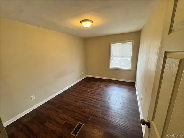 3785 12th ST #Uint# 2S, Ecorse, MI 48229