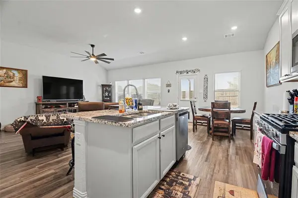 223 Sunshine Lane, Lavon, TX 75166