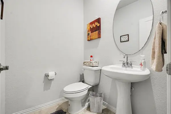 223 Sunshine Lane, Lavon, TX 75166