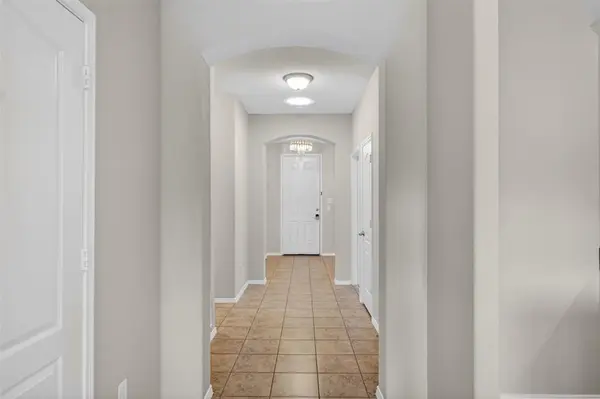 713 Sparrow Drive, Saginaw, TX 76131