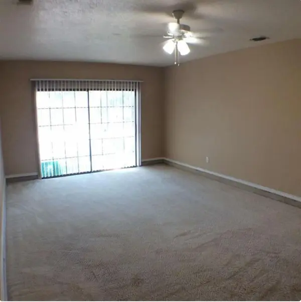 316 Lochridge Drive, Azle, TX 76020