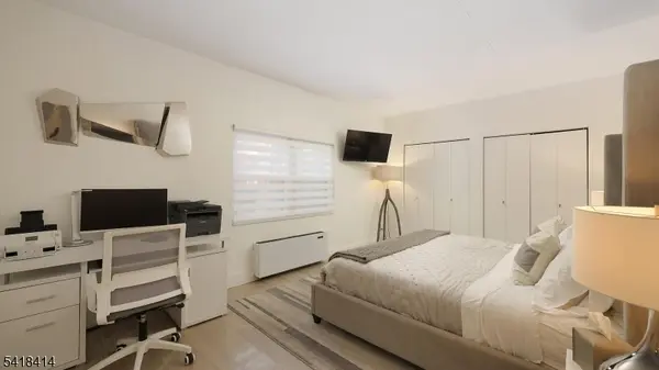 22 Riverside Dr #B 7, Cranford Twp., NJ 07016