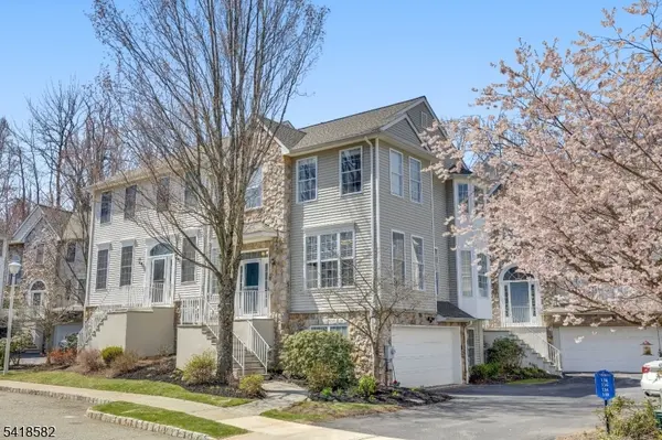 140 Arrowgate Dr, Randolph Twp., NJ 07869