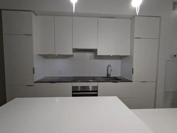 5 St. Joseph ST #315, Toronto C01, ON M4Y 1Z3