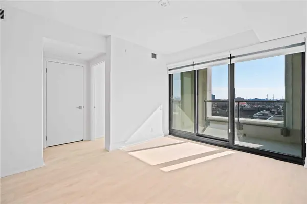 33 Frederick Todd WAY #507, Toronto C11, ON M4G 0C9