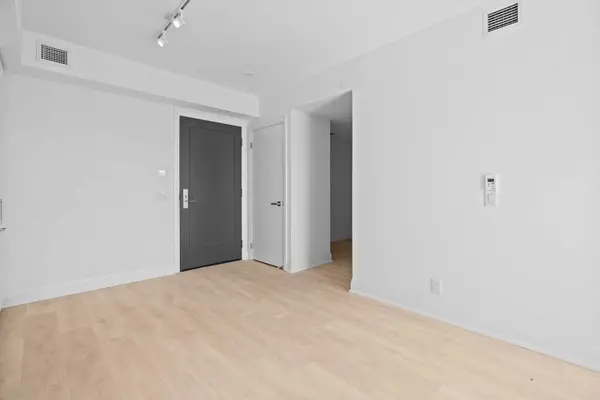 33 Frederick Todd WAY #507, Toronto C11, ON M4G 0C9