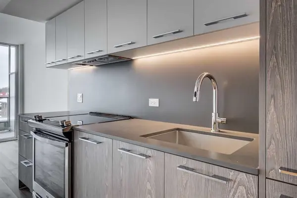 30 Baseball PL #422, Toronto E01, ON M4M 0E8