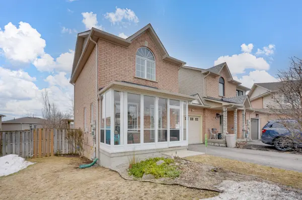 127 Trevino CIR, Barrie, ON L4M 6T8