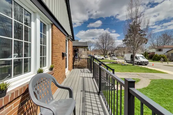 48 Murrie ST, Toronto W06, ON M8V 1X7