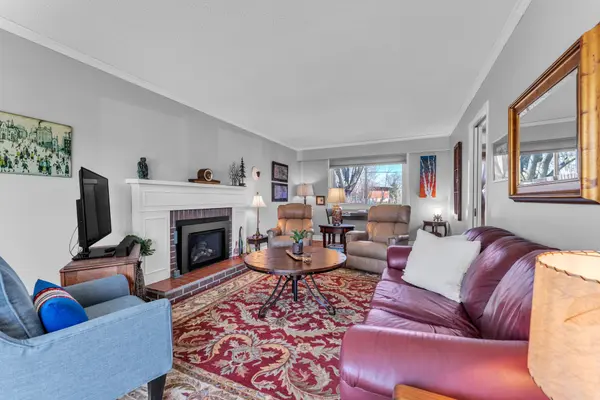 162 Chelsea RD, Kingston, ON K7M 3Y8