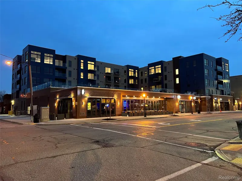 166 Oak ST #410, Wyandotte, MI 48192