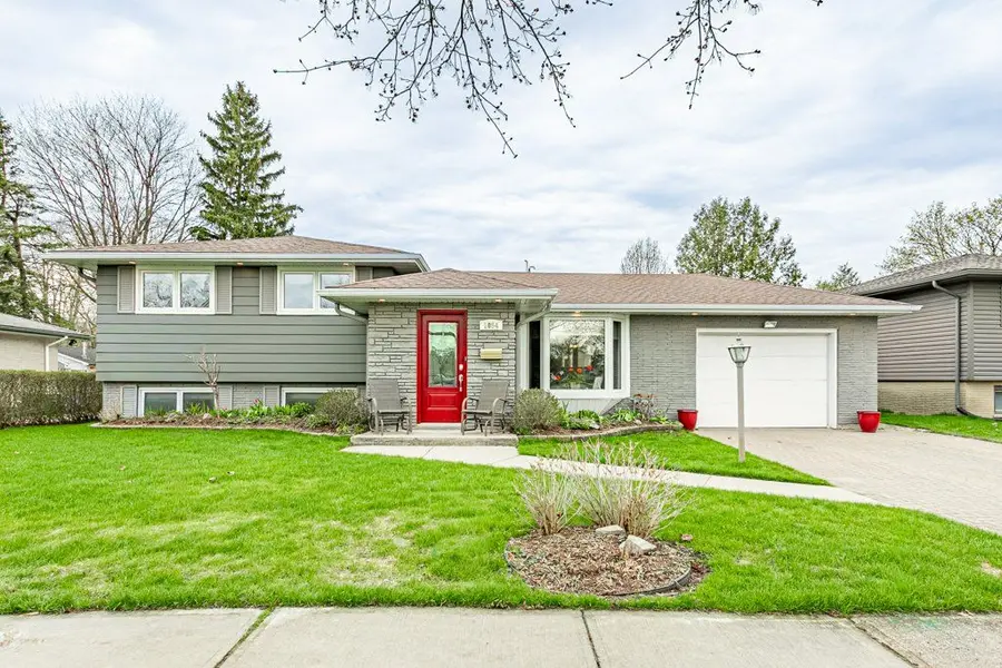 1054 Chippewa DR, London East, ON N5V 2T7