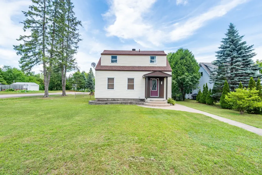 49 Glendale AVE, Deep River, ON K0J 1P0