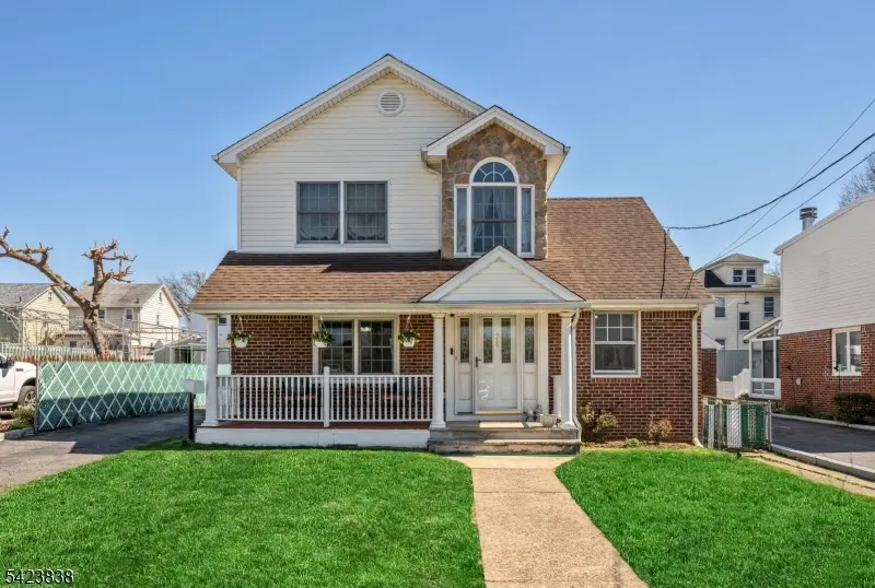 28 William St, Rochelle Park Twp., NJ 07662