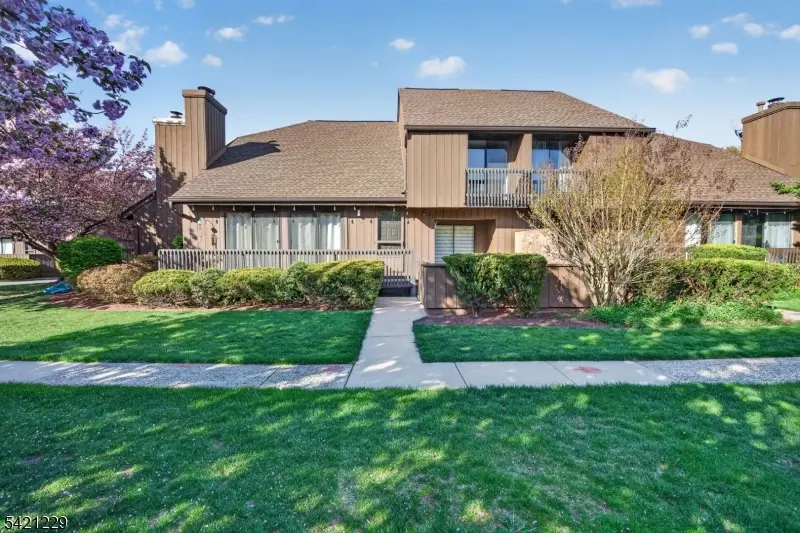 66 Kingsberry Dr #66, Franklin Twp., NJ 08873