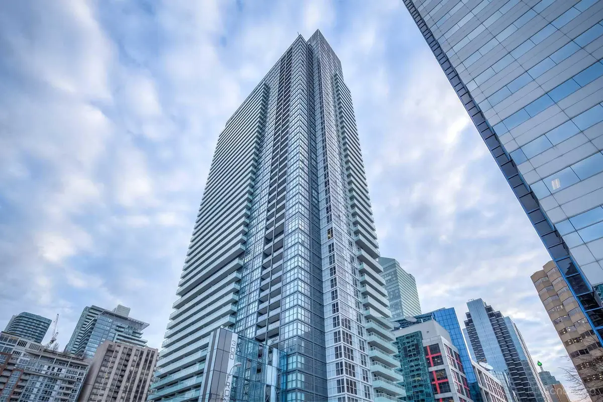 300 Front ST W #2409, Toronto C01, ON M5V 0E9