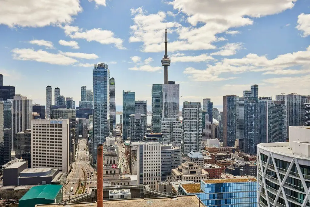 426 University AVE #P306, Toronto C01, ON M5G 1S9