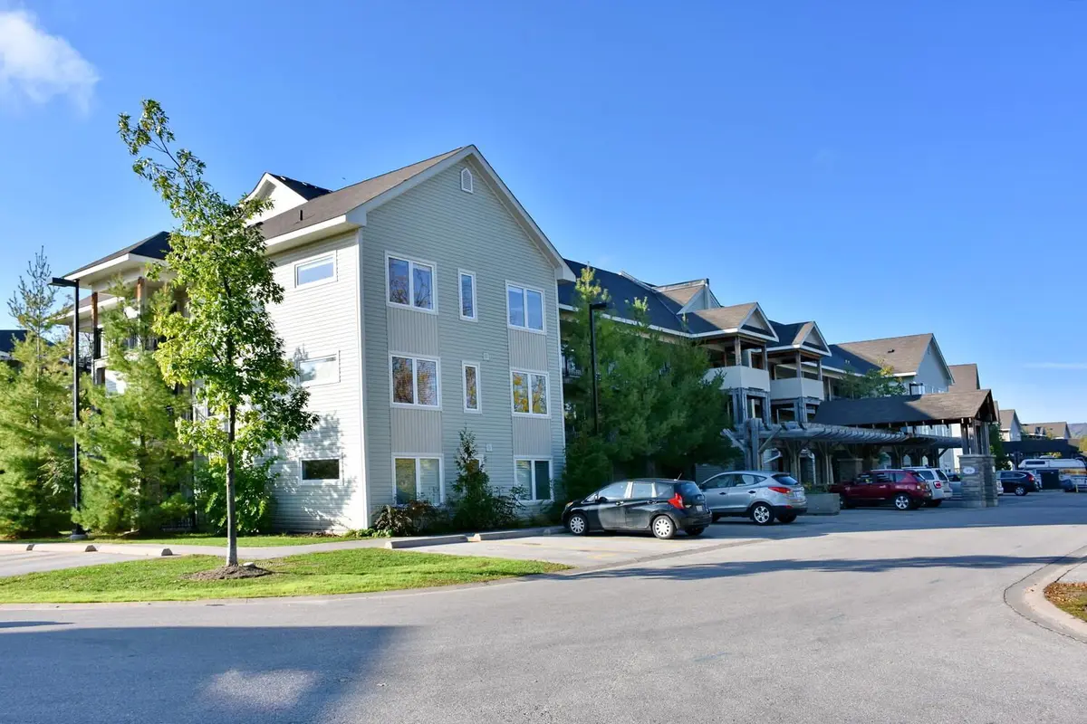6 BRANDY LANE DR #208, Collingwood, ON L9Y 0X4