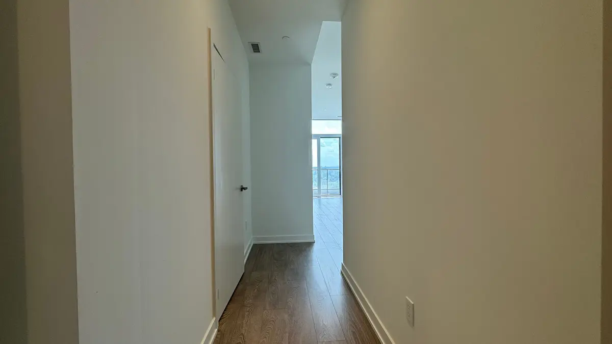 28 Ann ST #1502, Mississauga, ON L5G 0E1