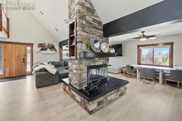 990 Eagle Rock RD, Colorado Springs, CO 80918