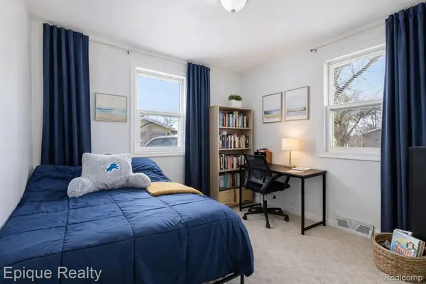 7520 Sunset BLVD, Worth Township, MI 48450