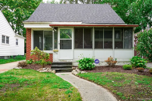 750 E Hayes AVE,  Hazel Park,  MI 48030