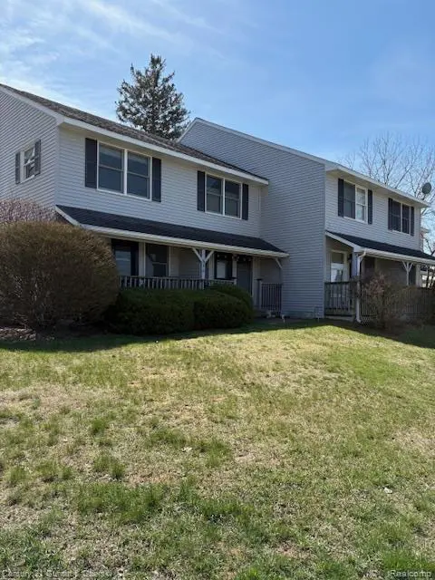 650 Conger ST #2, South Haven, MI 49090