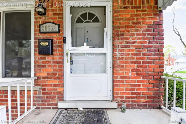 29824 Hathaway ST, Livonia, MI 48150