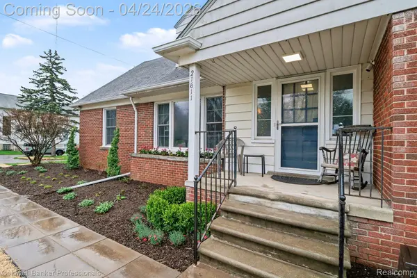 21611 W 10 Mile RD, Southfield, MI 48075