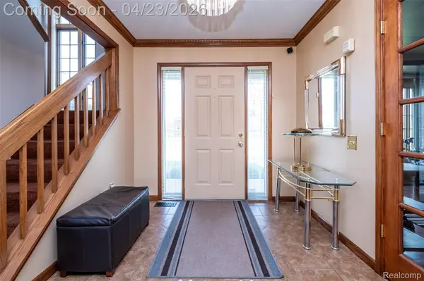 6701 Sun Valley DR, Independence Charter Township, MI 48348