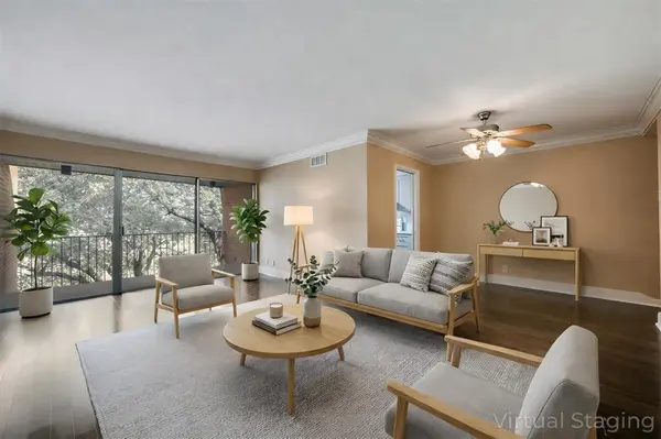 520 E Avenue J #C,  Grand Prairie,  TX 75050