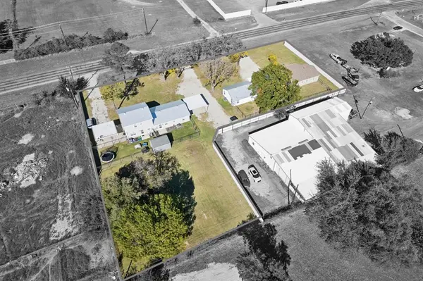 1060 E Reno Road, Reno, TX 76020