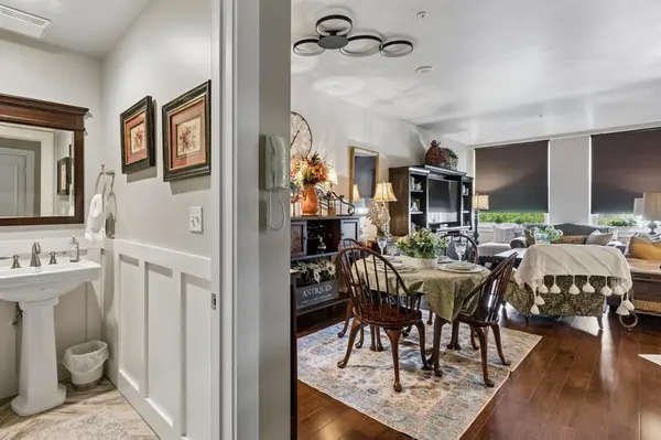 411 W 7th Street #405, Fort Worth, TX 76102