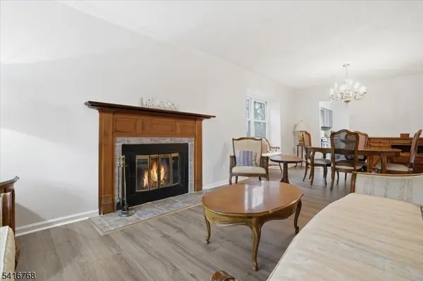 114 Carriage Ln, Newton Town, NJ 07860