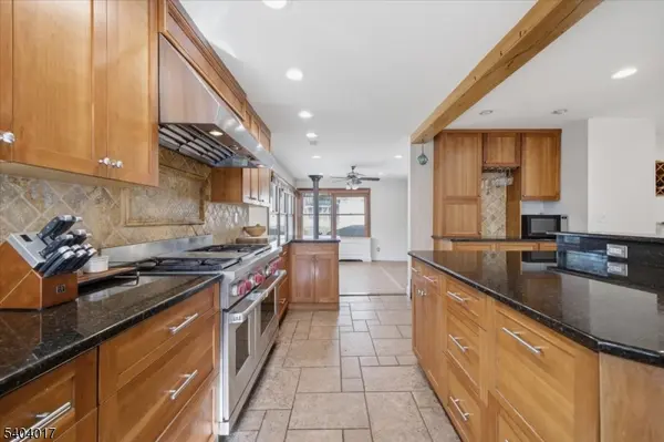 23 Lingert Ave, Clinton Town, NJ 08809