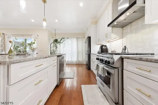 2020 Lamberts Mill Rd, Scotch Plains Twp., NJ 07076