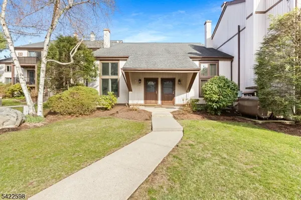 13232 Dell Pl, Stanhope Boro, NJ 07874