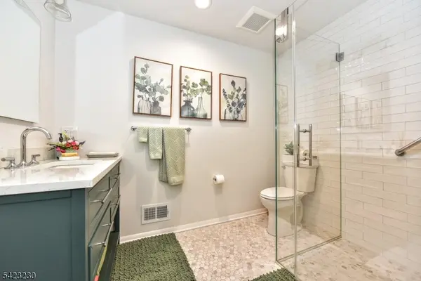 42 Bellgrove Dr, Mahwah Twp., NJ 07430