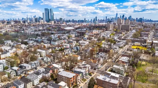 66 Gautier Ave #3R, Jersey City, NJ 07306