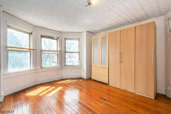 66 Gautier Ave #3R, Jersey City, NJ 07306